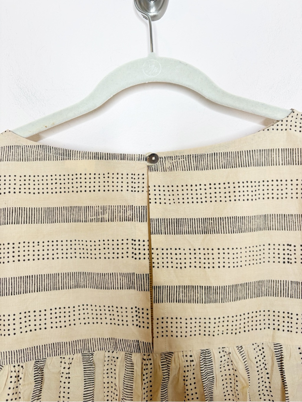 World Of Crow Everyday Top Sandstone Size Small — image 5 of 8